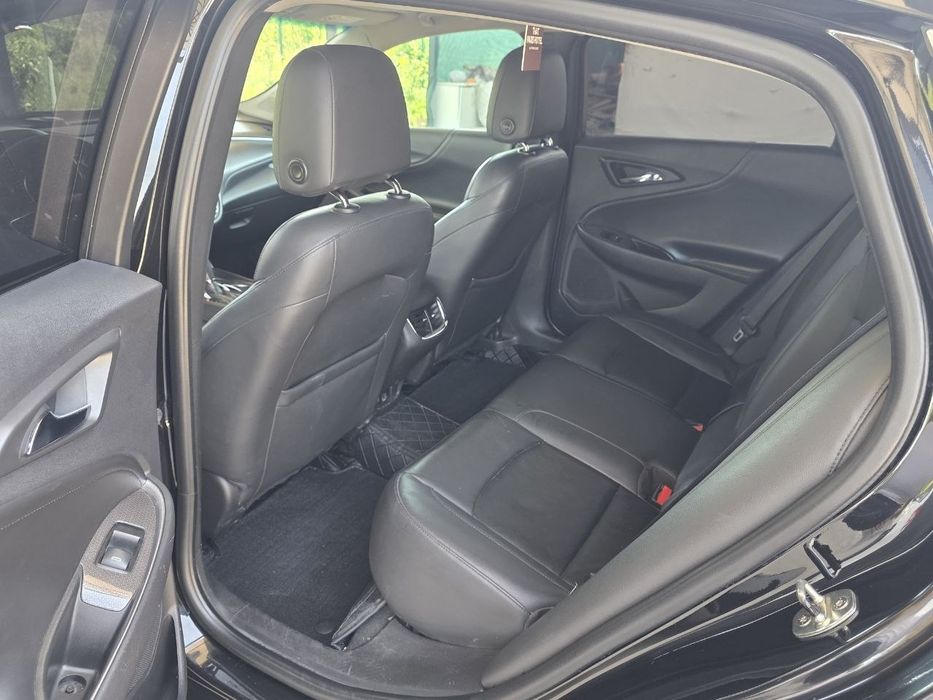 Malibu sotladi narxi 16000$ yil 2018