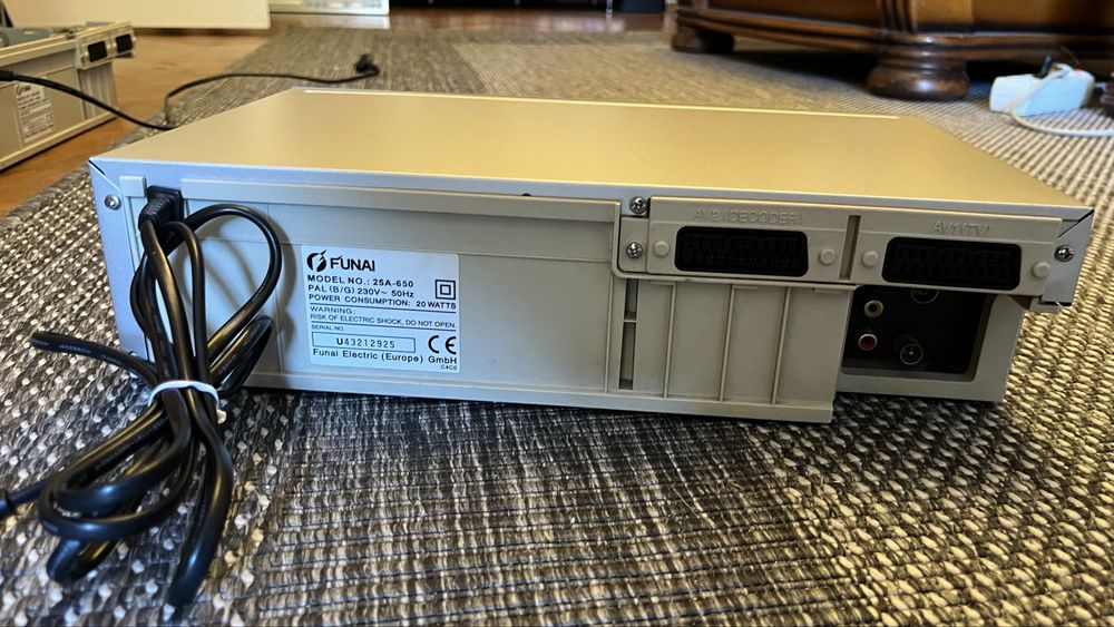 Video Funai 25A-650