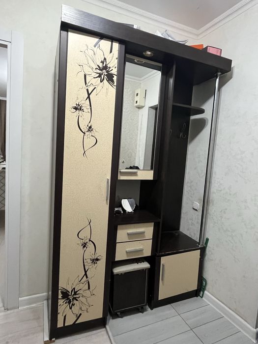 Продам мебель для прихожей