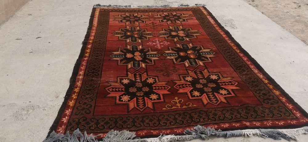 Ручной ковёр  размер 2/3