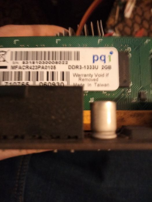 Продам материнскую плату