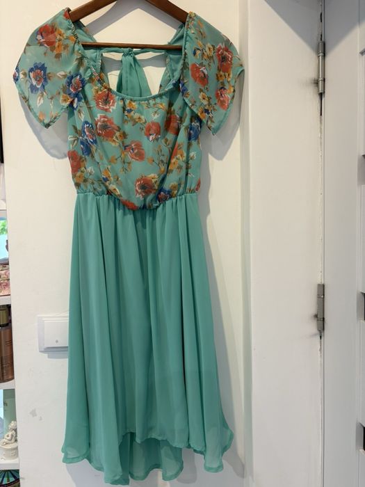 Официалти рокли С- М