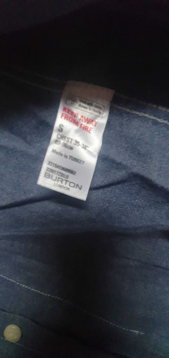 Camasa blug BURTON originală, model deosebit!