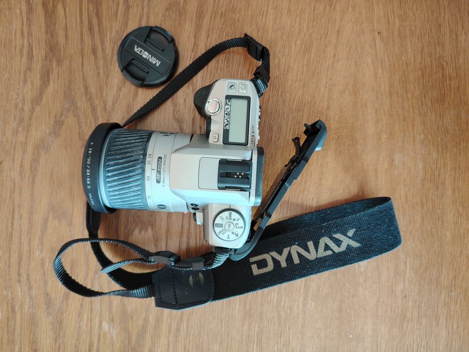 Minolta Dynax 5 SLR cu film