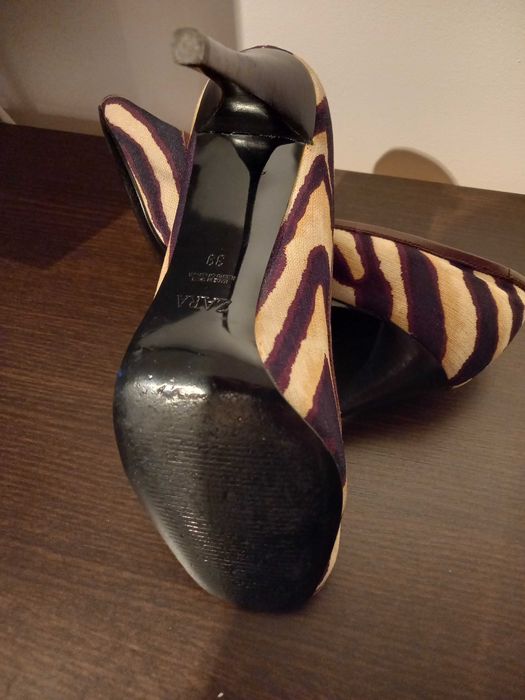 Pantofi eleganți ZARA,  marimea 39