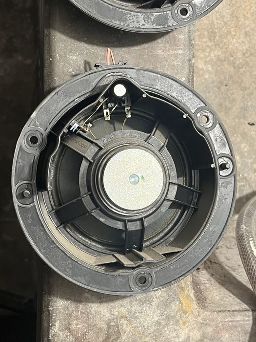 Задни говорители за мерецедес б класа