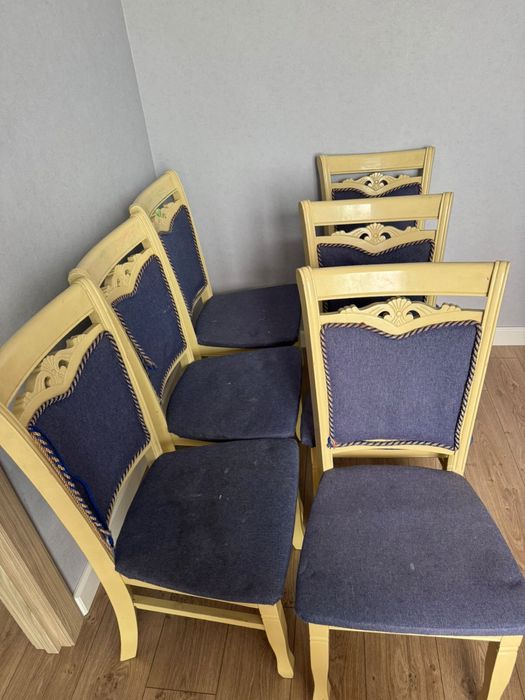 Стулья деревянные — 6 штук