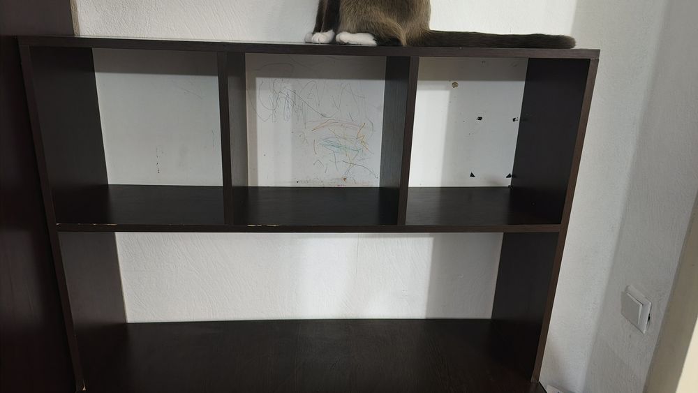 Продам стол 6000 тнг