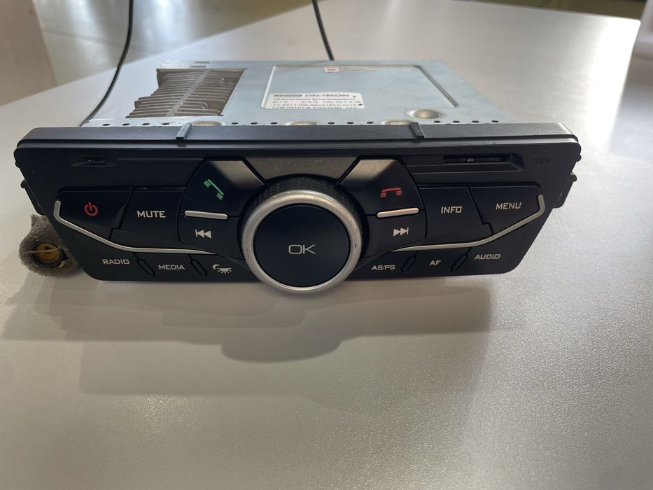 Панель магнитофона приора