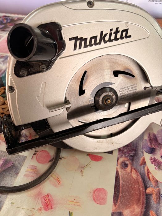 Макита циркуляр 110v/1200W
