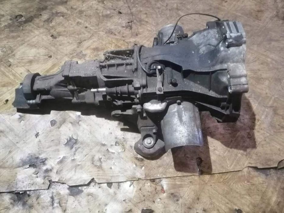 Заслонка Ауди А6С5. Механическая коробка передач МКПП