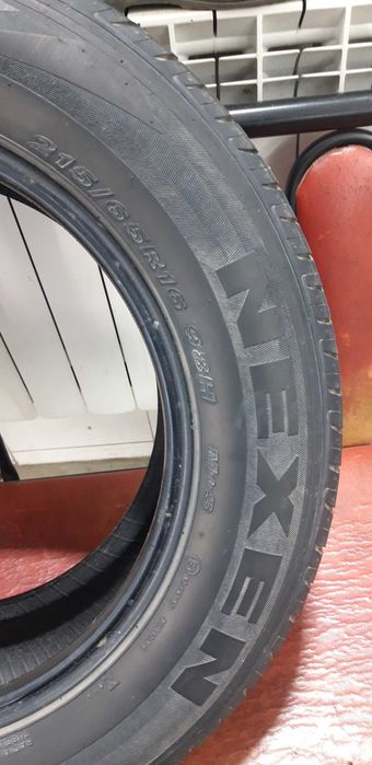 Б.У. Автошины NEXEN 4шт R16 215/65
