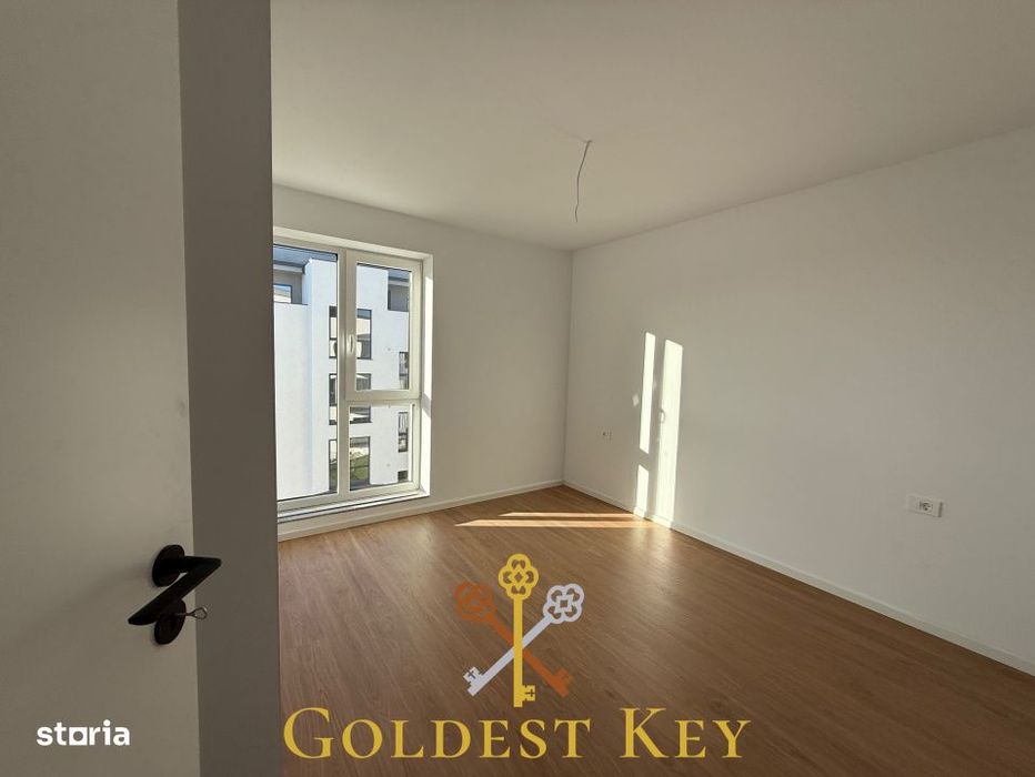 Apartament cu 3 camere, balcon si parcare exterioara. Bloc NOU