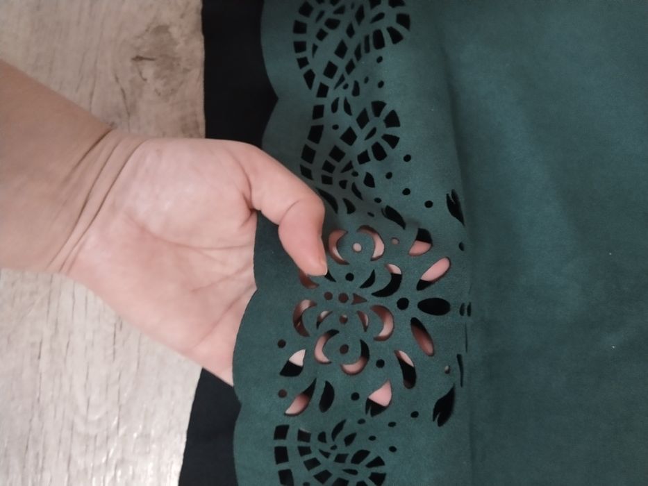 Платье строго праздничное 48 размер