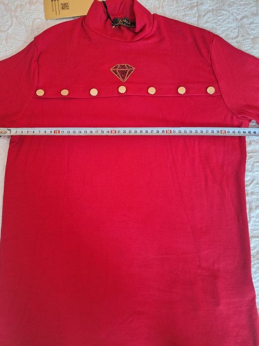 Дамска червена блуза с къс ръкав