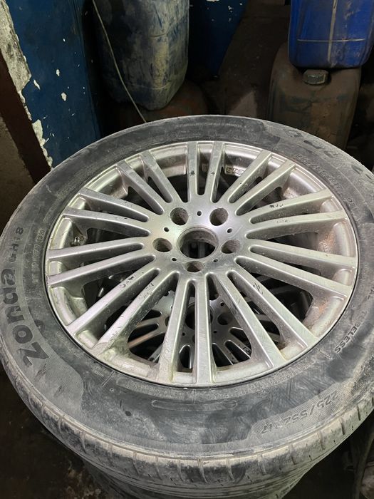 Продам диск 17 размер на мерс