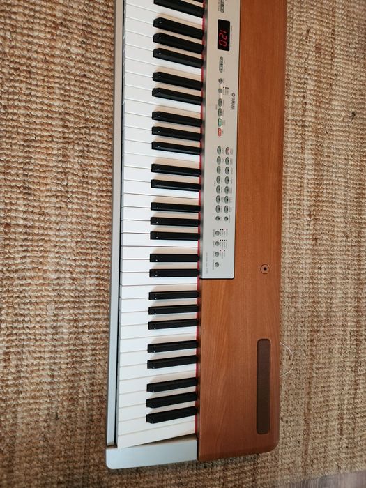 Orga / pian Yamaha p120S