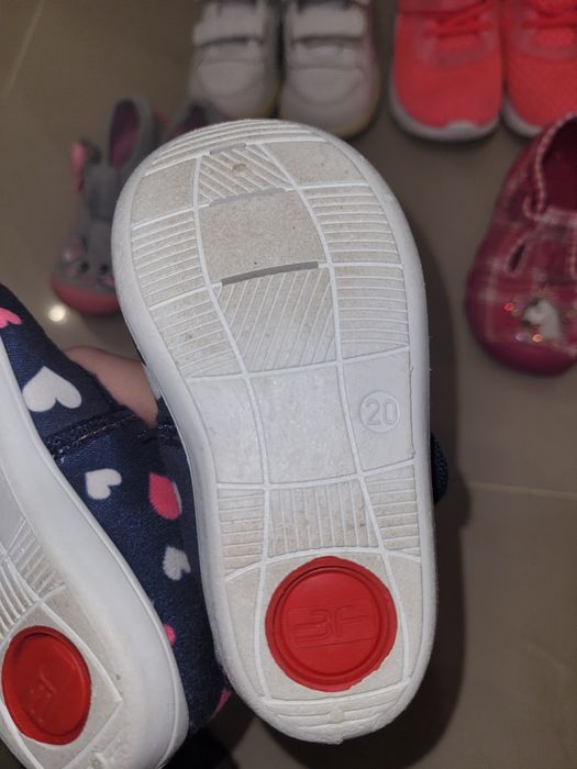 Маратонки и пантофи Befado и др.