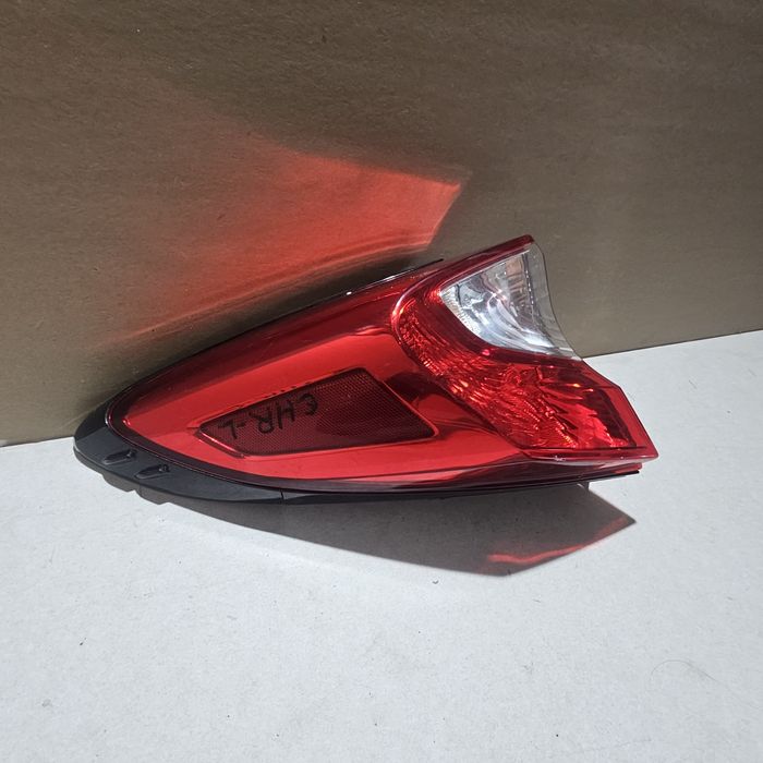 Ляв   външен стоп за Toyota C-HR