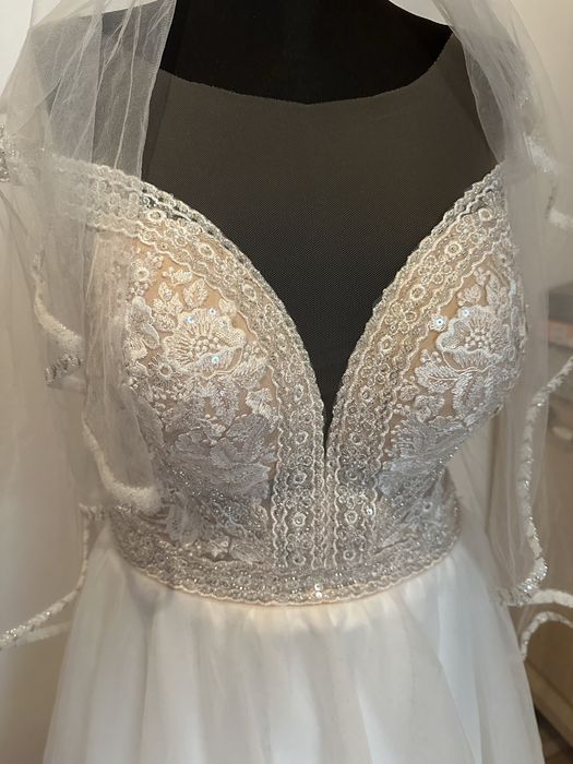 Vand rochie de mireasa