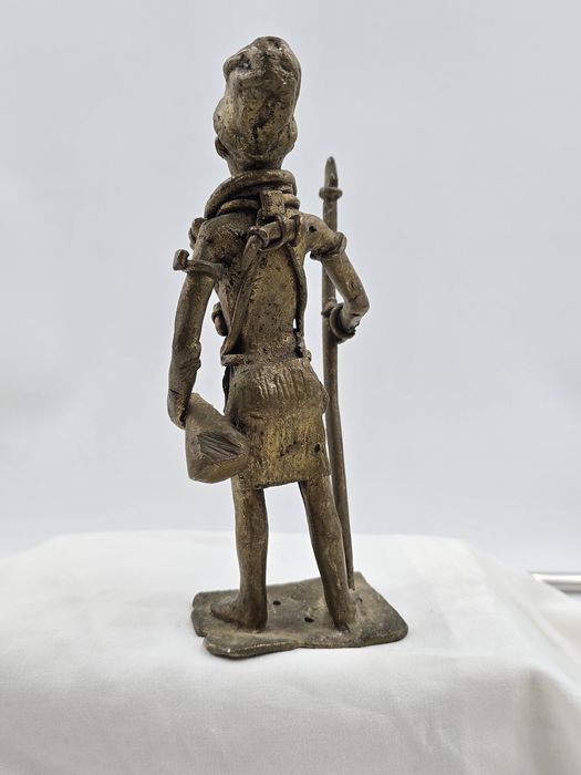 Statueta bronz africana