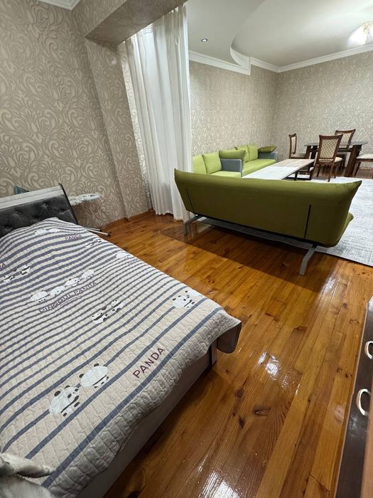 Сдается 3-х комнатная, 100м2 на Бузбазаре