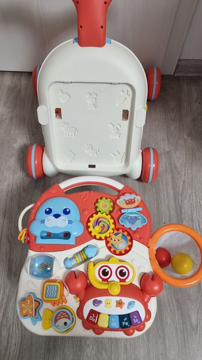 Antepremergator si masuta de joaca 2 in 1 pentru copii
