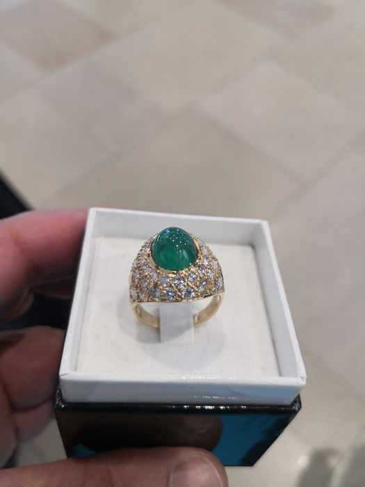 Vind inel din aur 14kt cu smarald 4ct și diamante 3ct