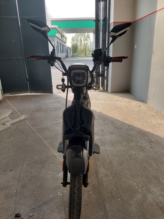 Skuter sotiladi srochna!!