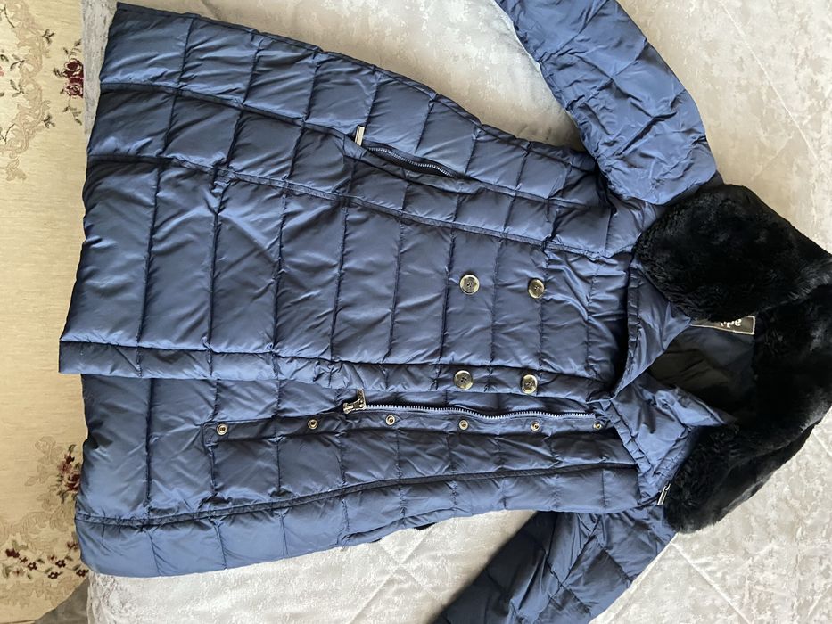 Зимний пуховик  38 р