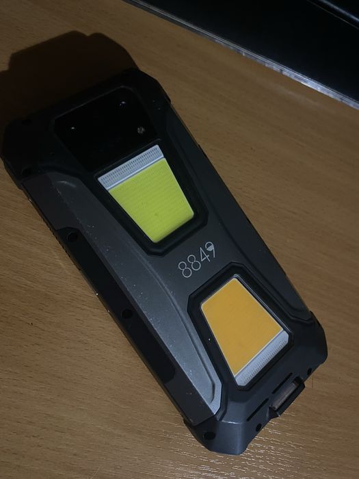 Продам телефон Tank2pro.
