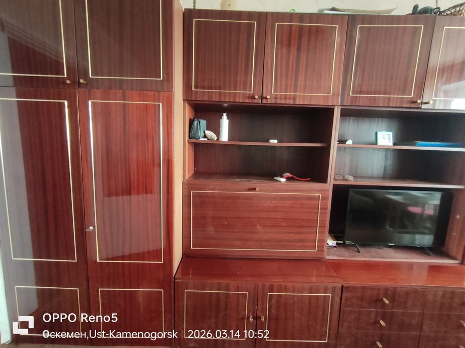 Отдам шкаф-стенку