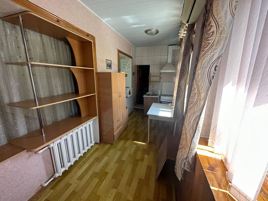 3 хонали уй сотилади 2-кават  Манзил мустакиллик кучаси(Ески мелодия)