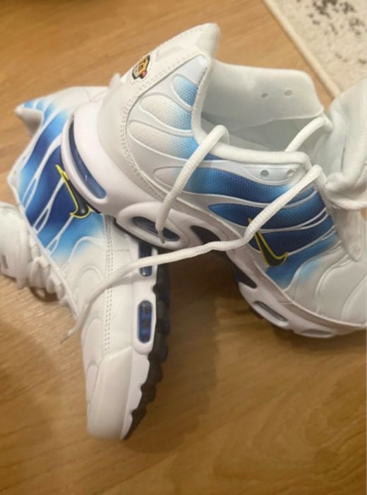 NIKE AIR MAX PLUS TN Energy white blue jay