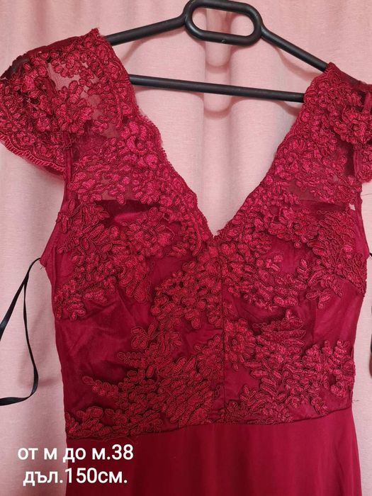 Дамска официална червена рокля с дантела