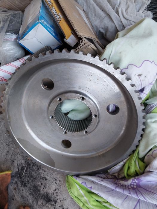 Запчасти экскаваторов