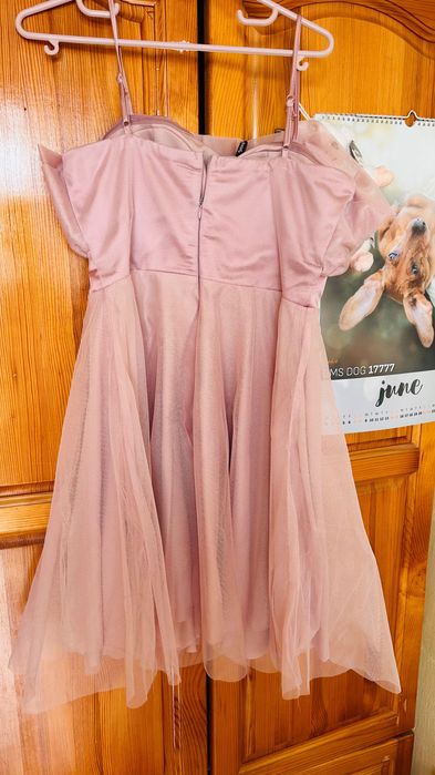 Елегантни рокли хс - м размер