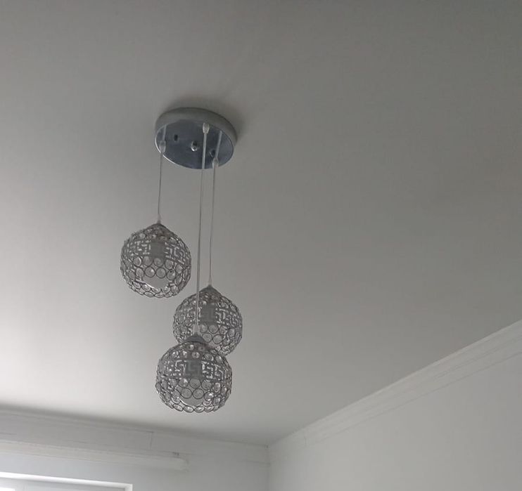 Люстра в отличном состоянте