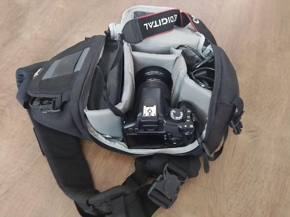 Фотоапарат Canon 450d 7700 кадъра