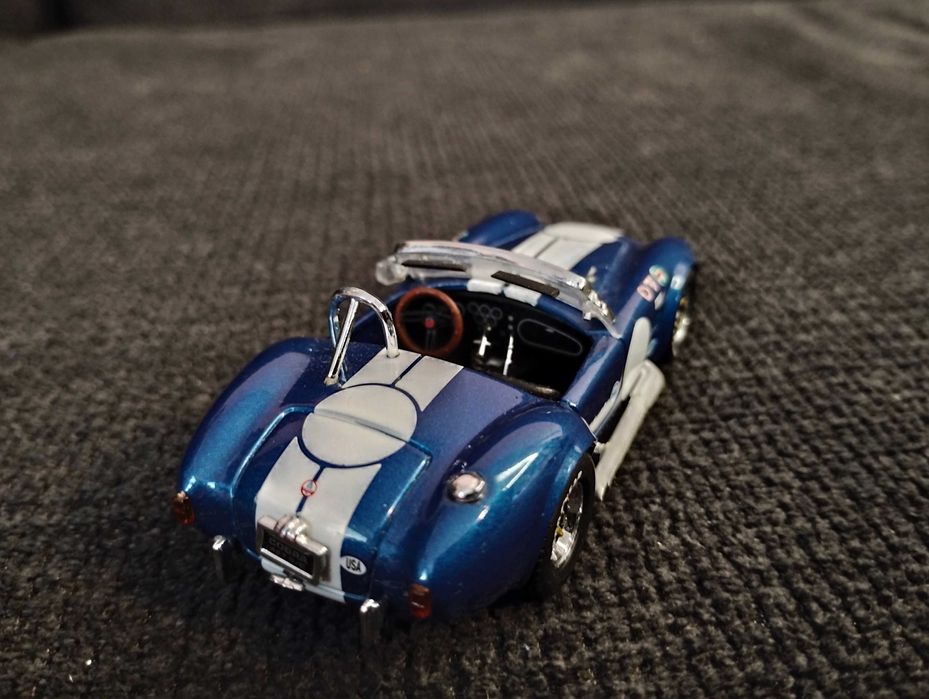 Shelby Cobra 427 S/C , Kyosho , мащаб: 1:43