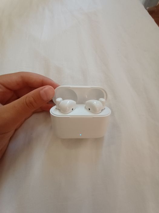 Слушалки earbuds  като чисто нови