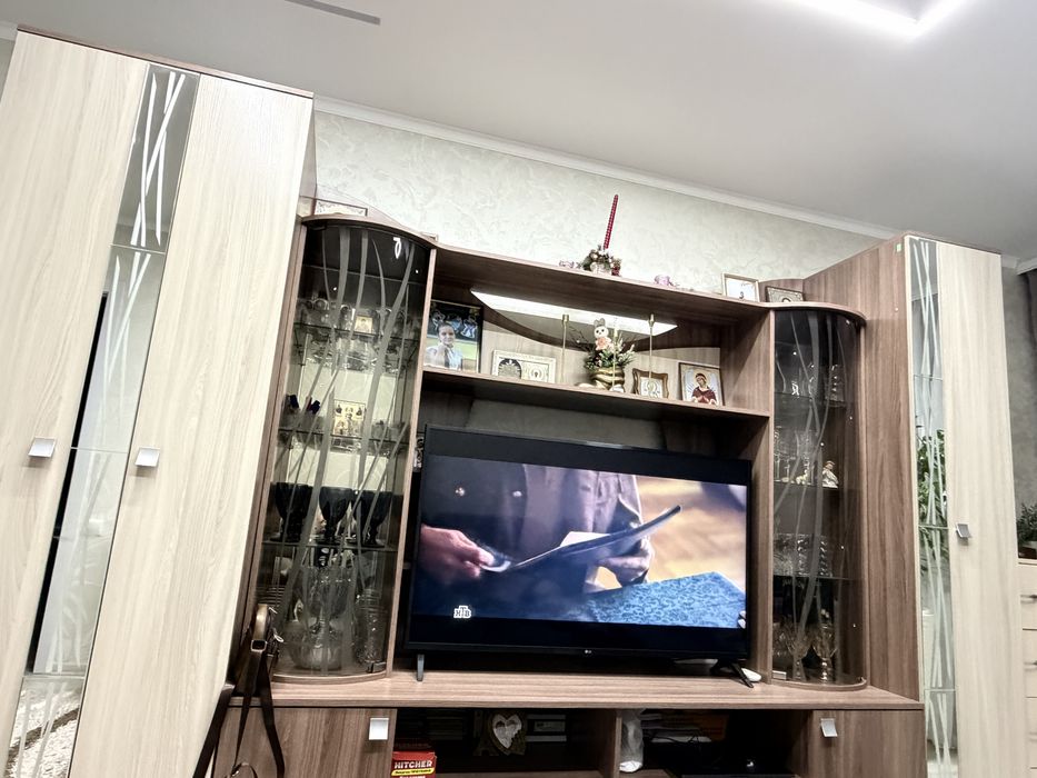 Продам стенку для гостинной
