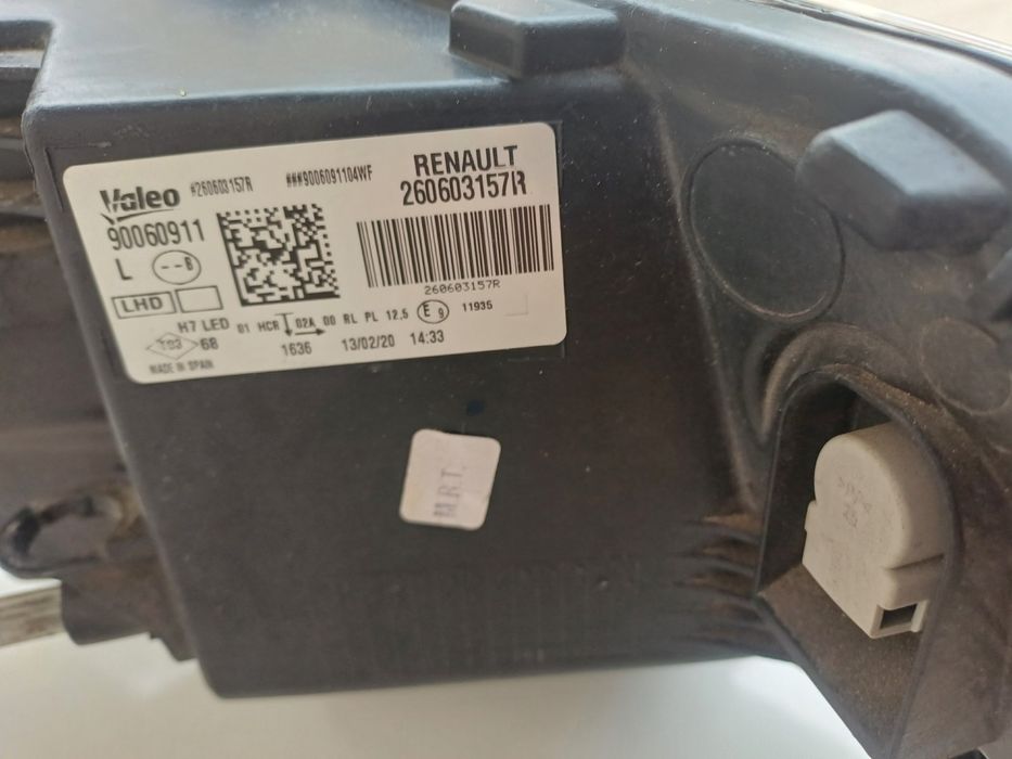 Ляв фар за Renault Megane IV;  2015г.-2019г.