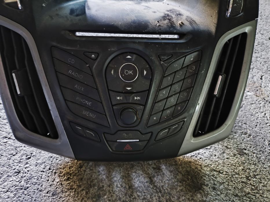 Копчета за мултимедия/радио за Ford Focus MK3