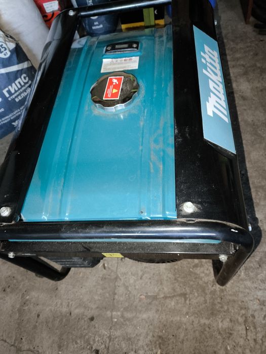 Бензиновый генератор