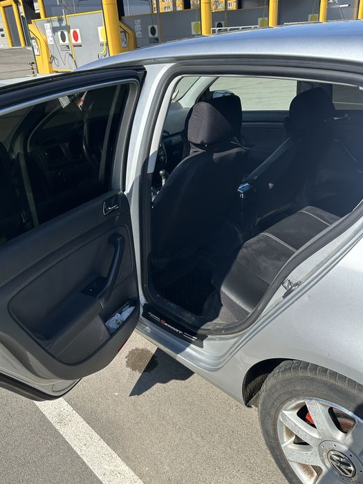 Голф 5 1.9 тди 105 к.с.