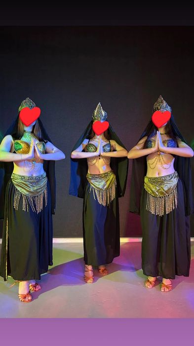 Продам все костюмы