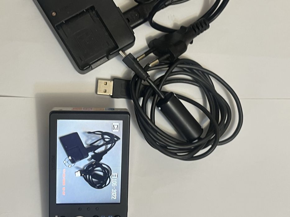 Pentax RS1000 14Mpx 4x zoom optic afisare data ora pe poze