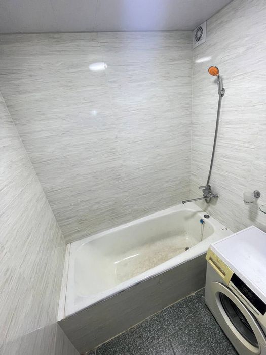 Hamid Olimjon metro yonida kvartiraga sherik kerak — $100.
