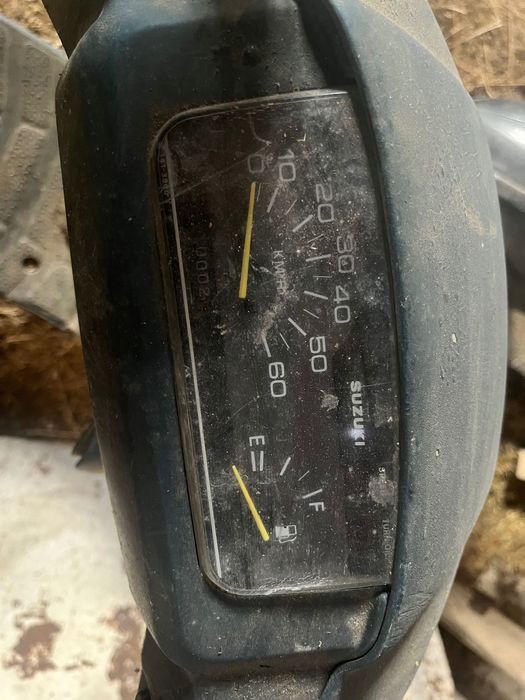 Продават се Скутери сузуки